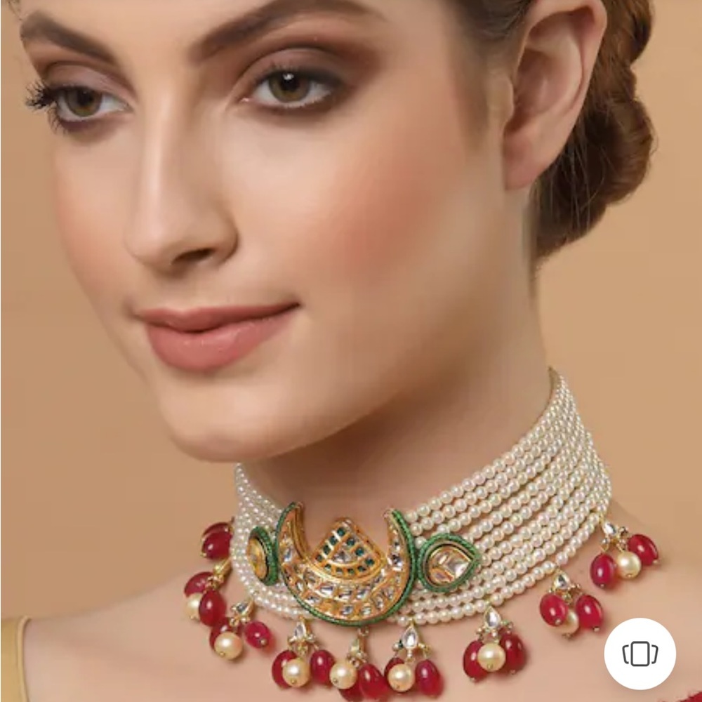 Red kundan multi layered chocker
